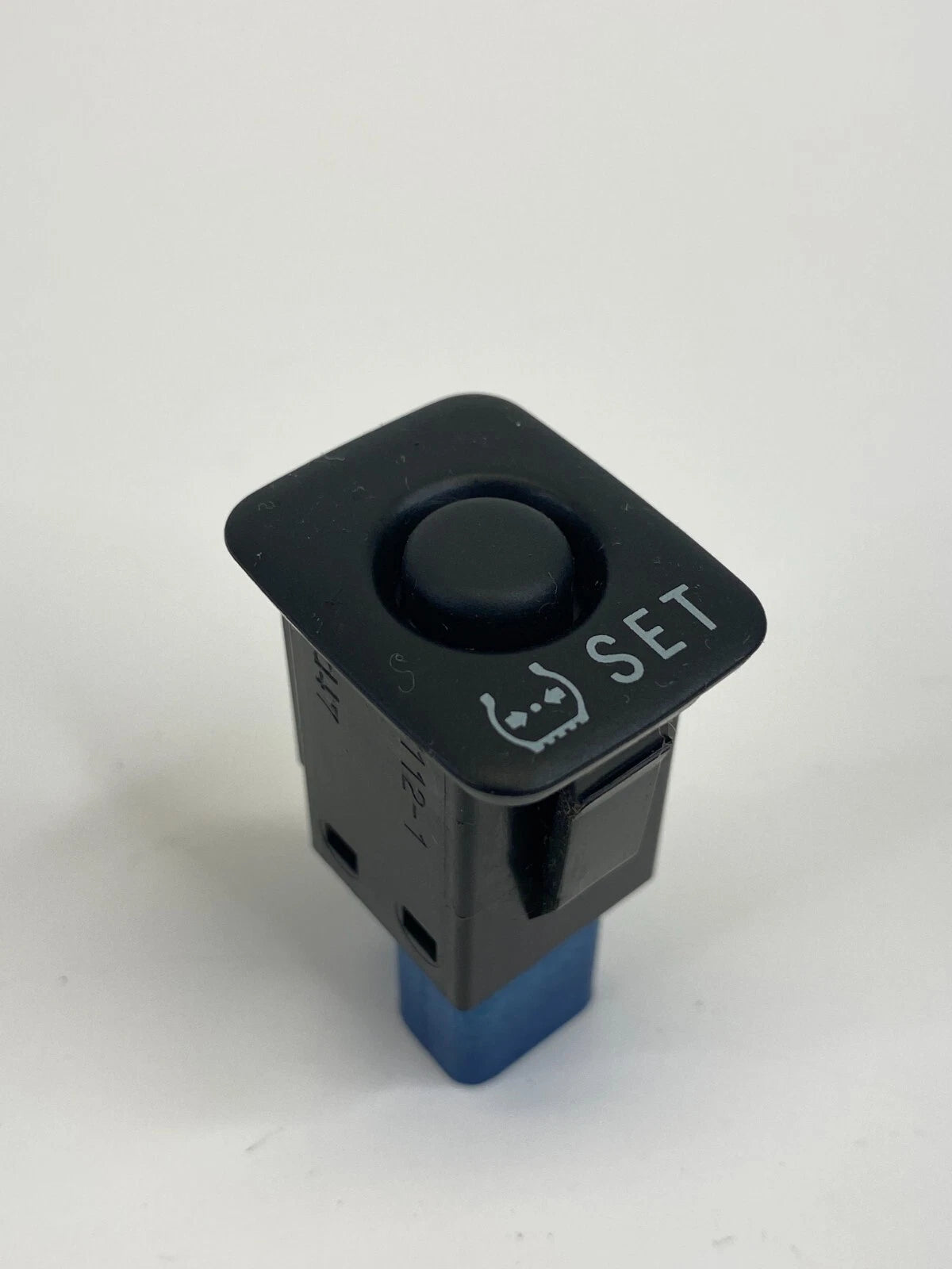 2005-2010 SCION TC TIRE PRESSURE SET RESET CONTROL SWITCH BUTTON TPMS OEM