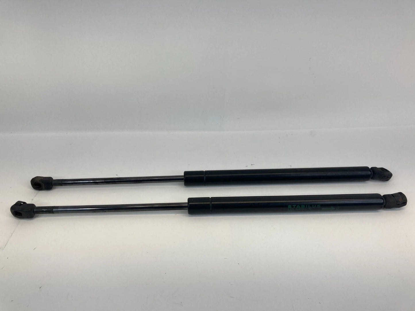 04-09 CADILLAC SRX BASE HATCH LIFTGATE LIFT CYLINDER STRUT SUPPORT PAIR 25736515