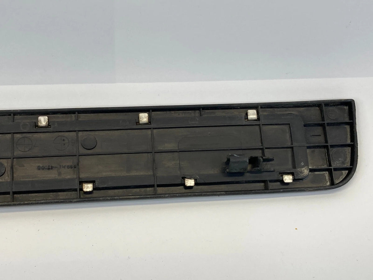 07-12 VERSA FRONT RIGHT PASSENGER DOOR STEP KICKING SCUFF SILL PLATE 769B0-EM00A