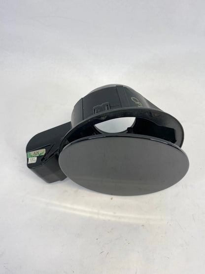 2013-2018 HYUNDAI SANTA FE SPORT FUEL GAS DOOR COVER LID 69513-4Z000 OEM