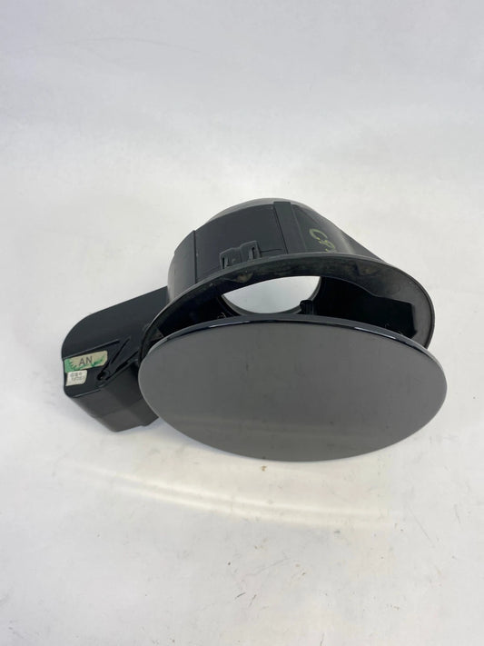 2013-2018 HYUNDAI SANTA FE SPORT FUEL GAS DOOR COVER LID 69513-4Z000 OEM