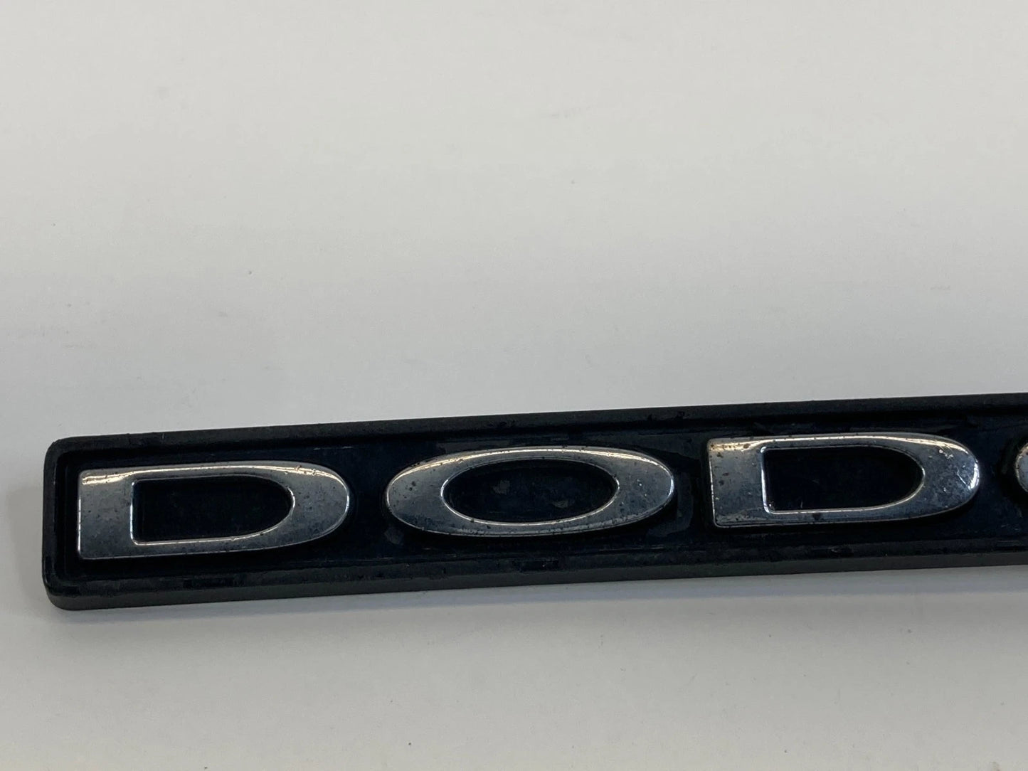 13 14 15 16 Dodge Dart Front Emblem Grille Badge Logo Assembly 68103411AA OEM