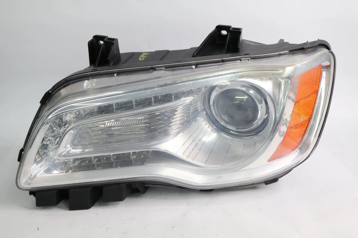 2011-2014 CHRYSLER 300 LEFT DRIVER HEADLIGHT HEADLAMP HALOGEN 68143003AA OEM