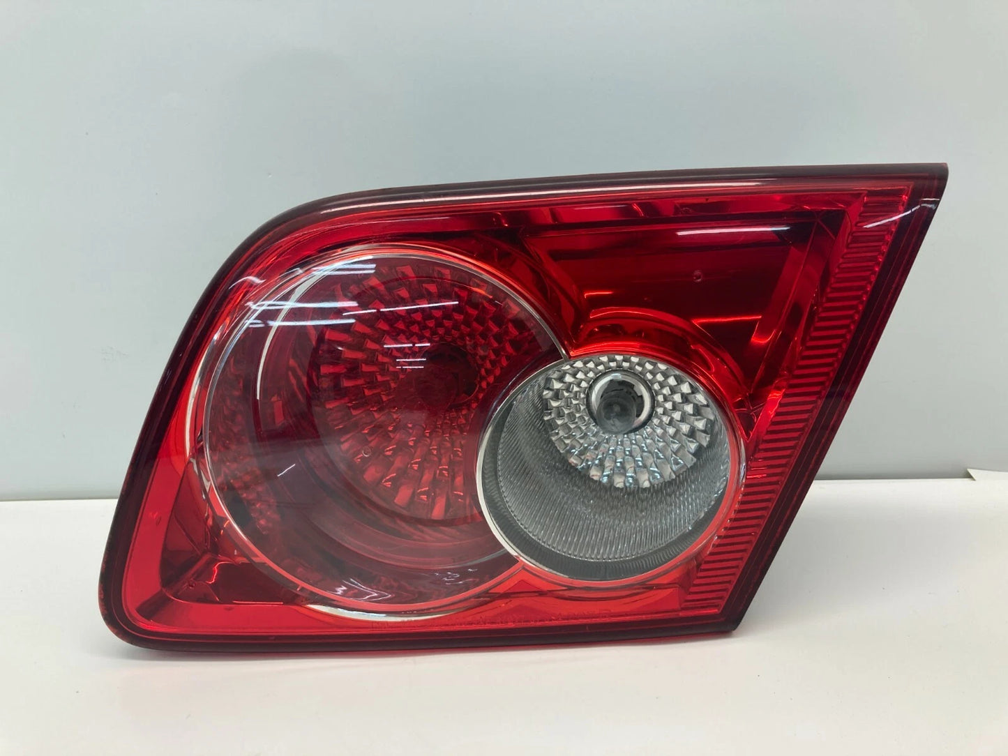 2003-2005 MAZDA 6 SEDAN REAR RIGHT INNER TRUNK TAIL LIGHT LAMP ASSEMBLY OEM
