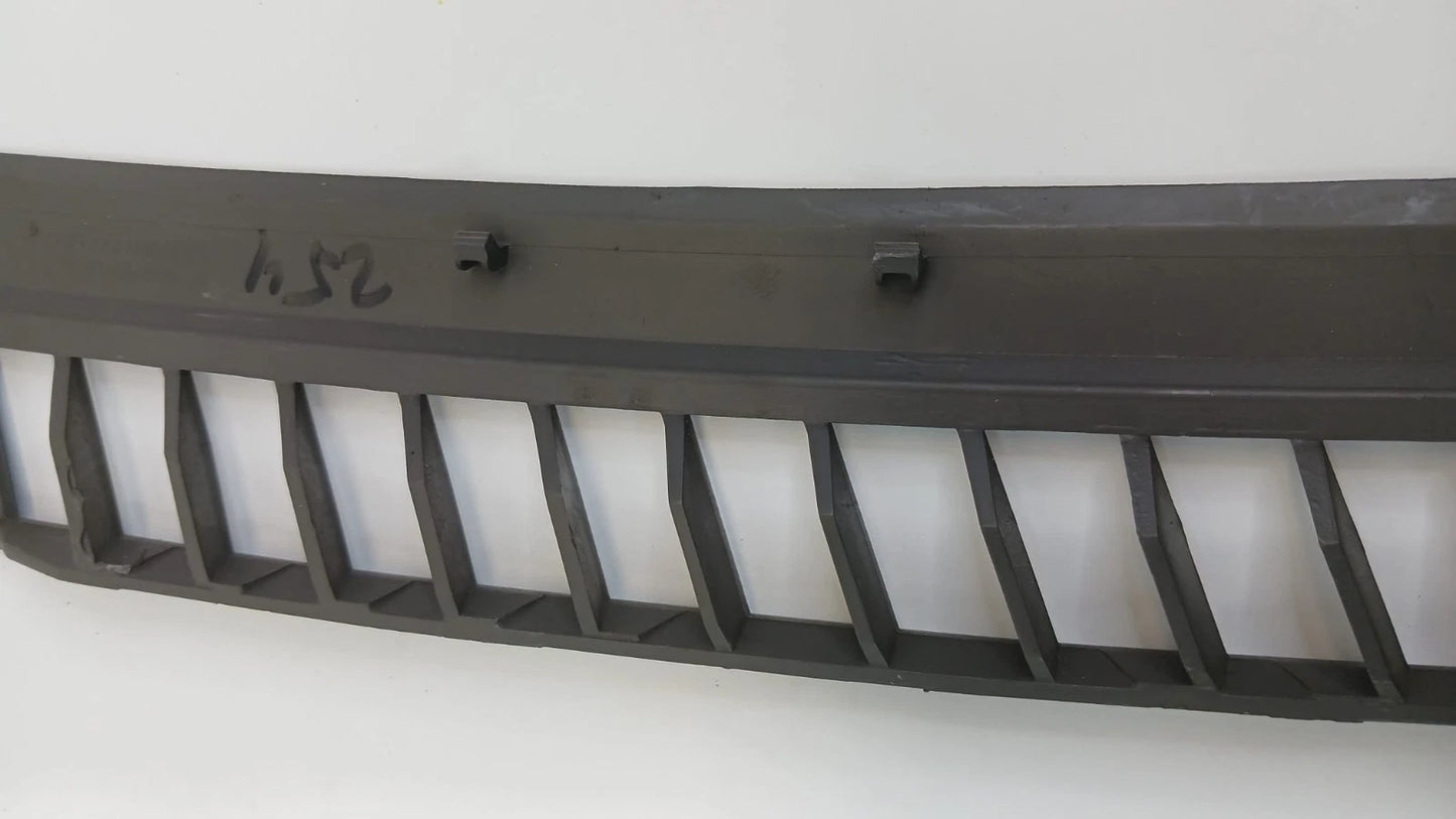 2005-2007 JEEP GRAND CHEROKEE UPPER LEFT DASH DEFROST GARNISH VENT COVER TRIM