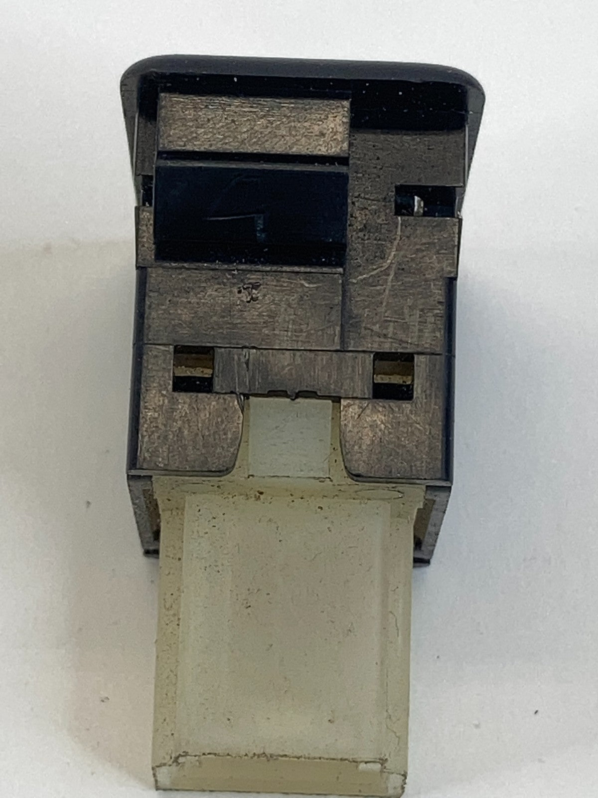 2003 2004 Infiniti G35 Trunk Lid Release Open Opener Button Control Switch OEM