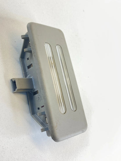 2004-2007 BMW 530I LEFT DRIVER SIDE INNER SUNVISOR LIGHT VANITY LAMP 6920187 OEM