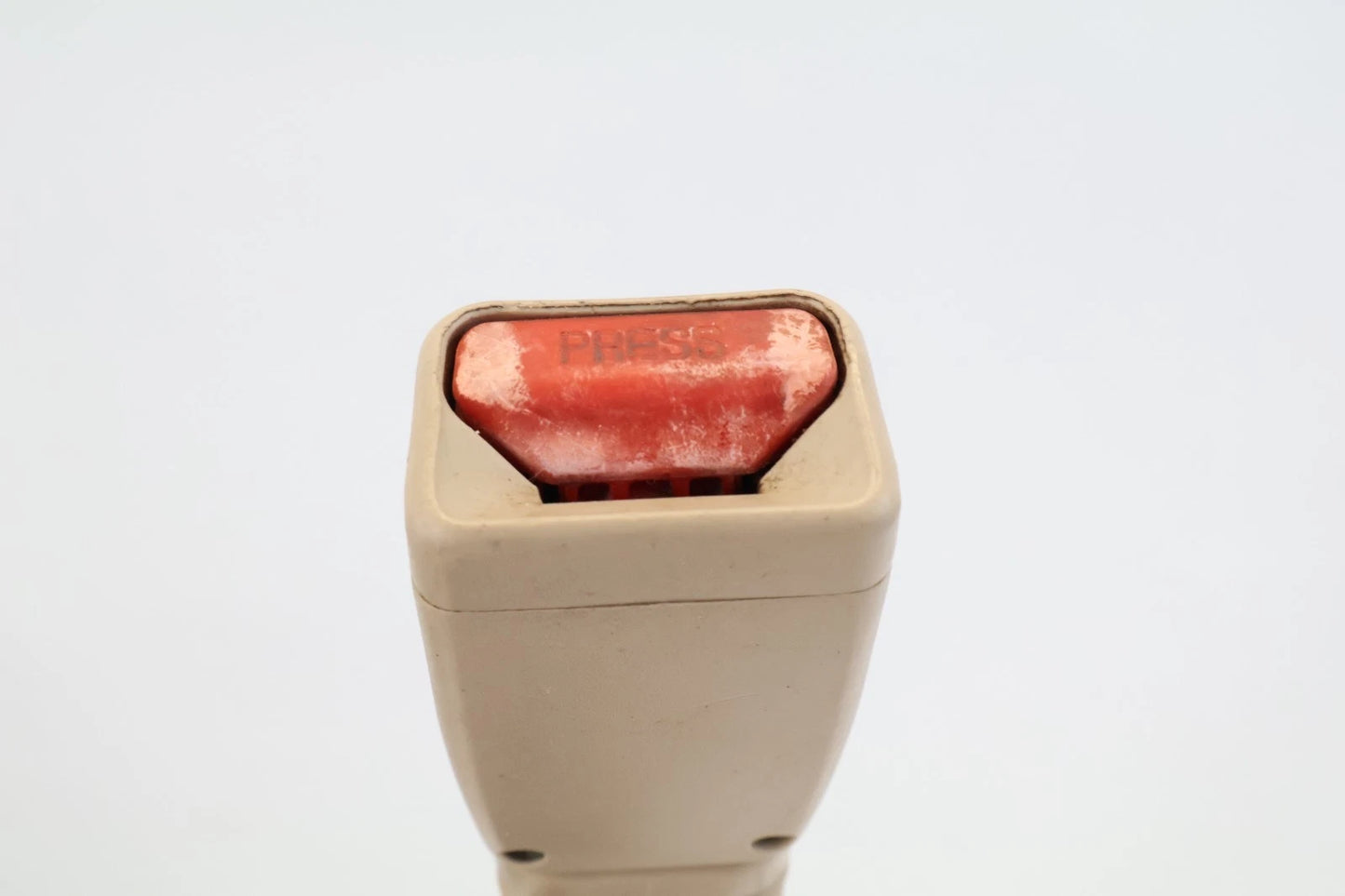 2008-2011 KIA RIO SEDAN FRONT RIGHT PASSENGER SIDE SEAT BELT BUCKLE END OEM