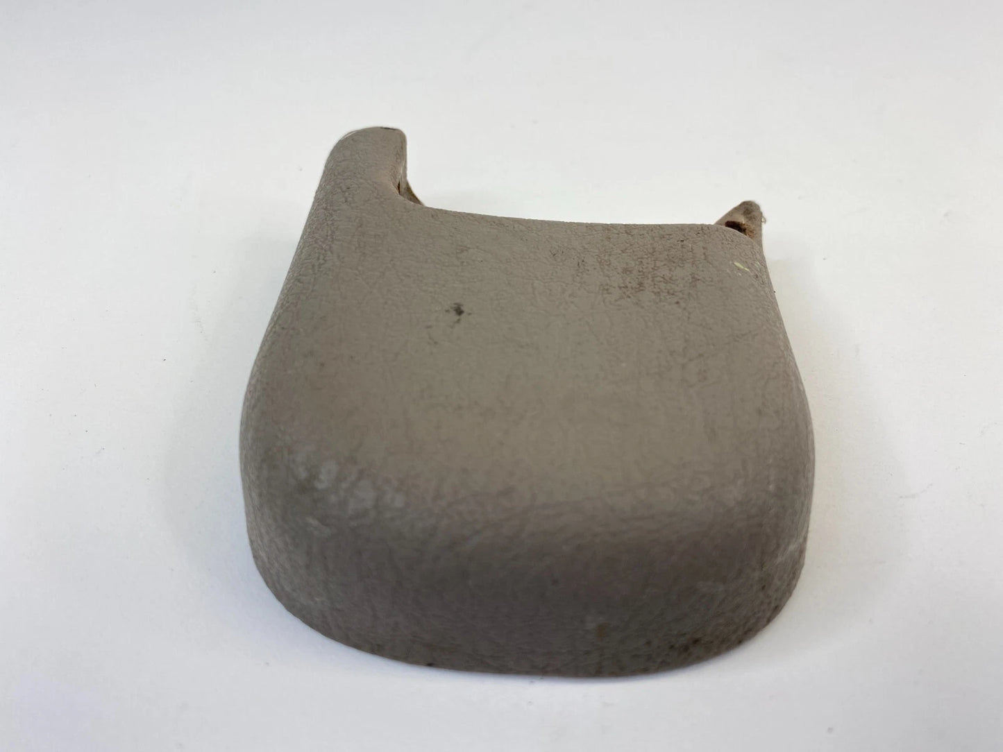 2004 FORD EXPLORER FRONT RIGHT SEAT TRACK END COVER TRIM CAP 78619C10-ACW OEM