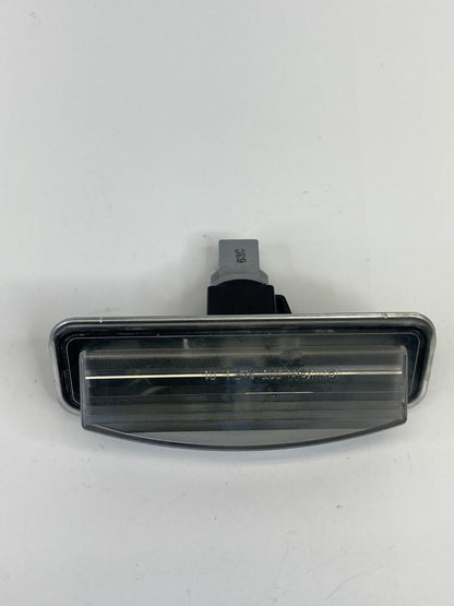 2004 05 06 07 2008 Nissan Maxima Rear License Plate Light Lamp Assembly