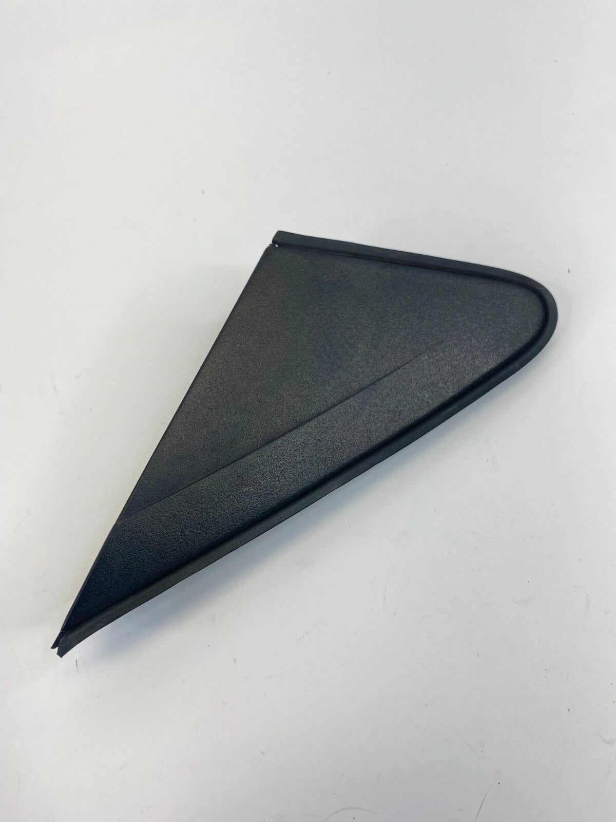 11-16 CHEVROLET CRUZE FRONT LEFT EXTERIOR SIDE VIEW APPLIQUE MOLDING 95486483