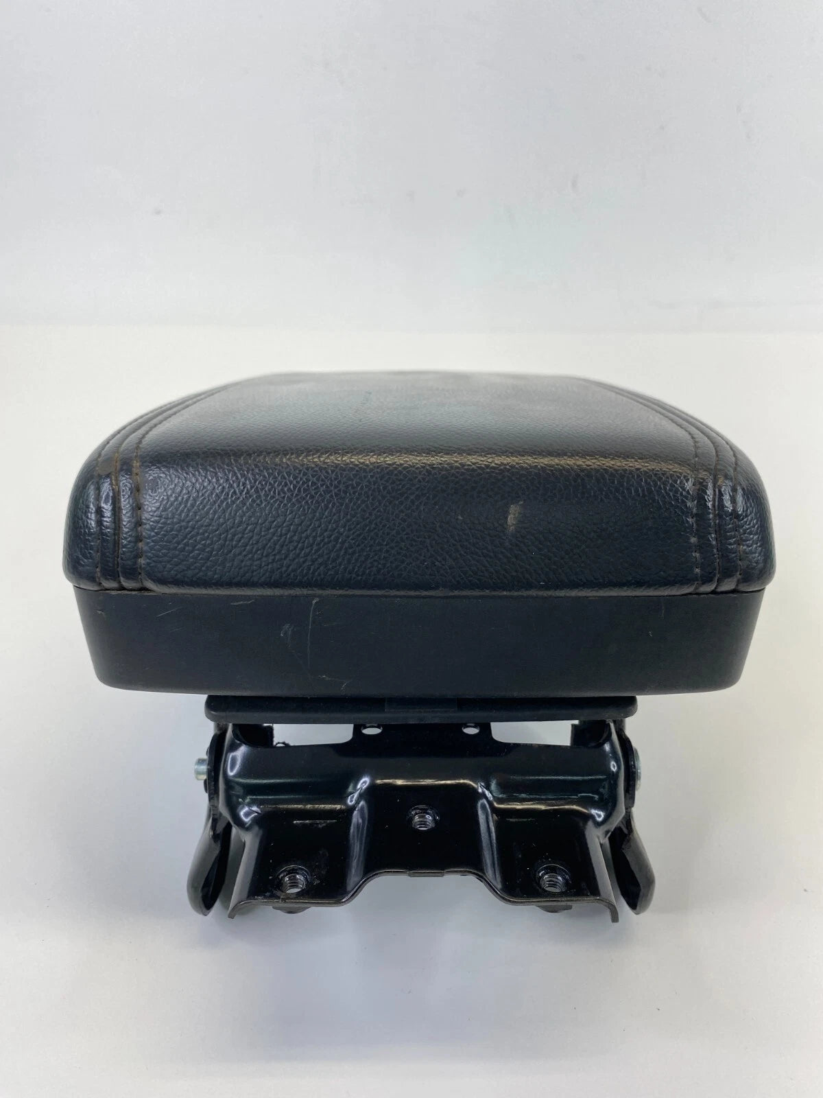 12 13 14 15 CHEVROLET CAPTIVA SPORT CENTER CONSOLE ARMREST ARM REST LID COVER