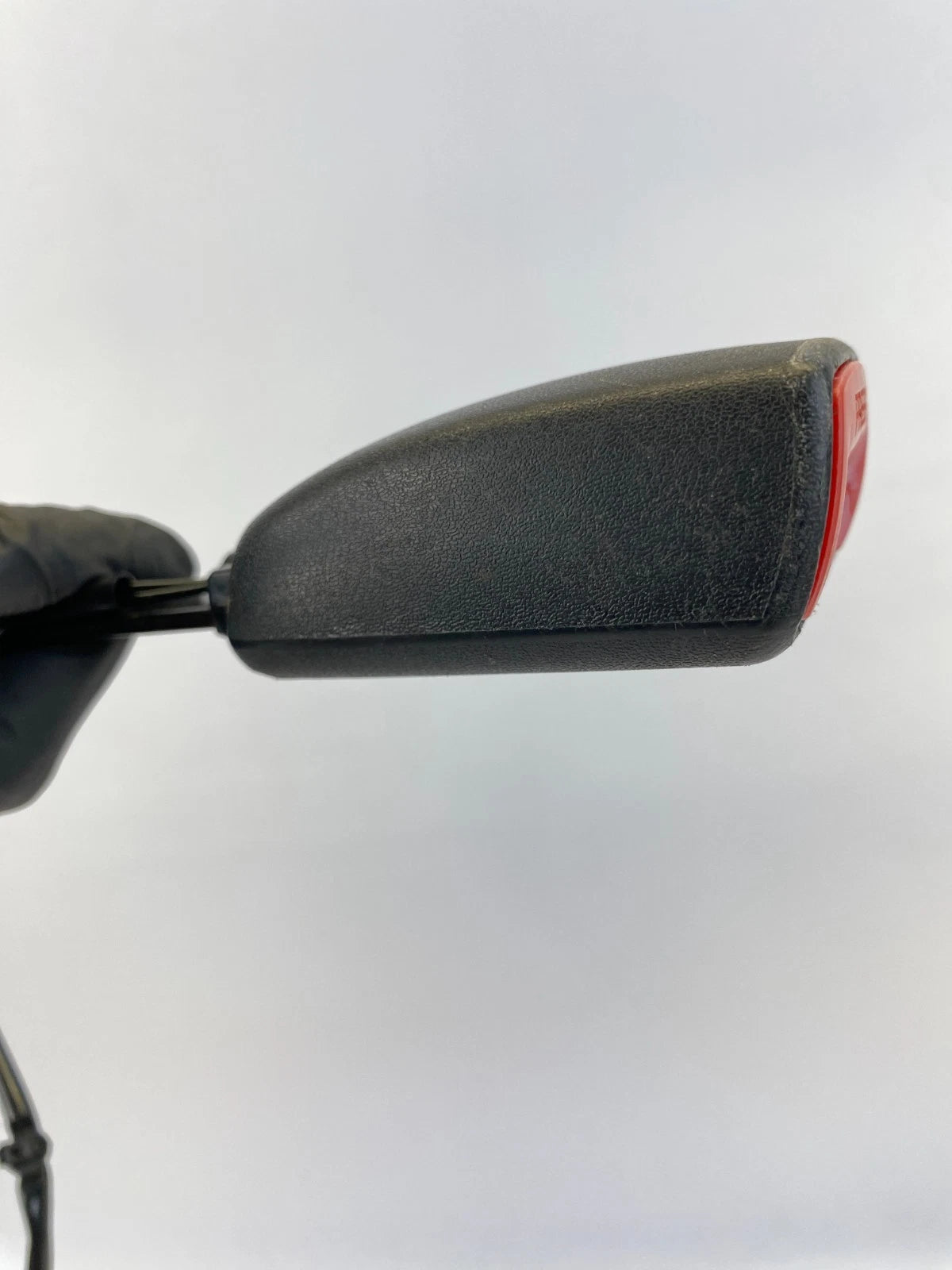 2011 2012 NISSAN ALTIMA FRONT LEFT LH DRIVER SEAT BELT BUCKLE RECEPTACLE OEM