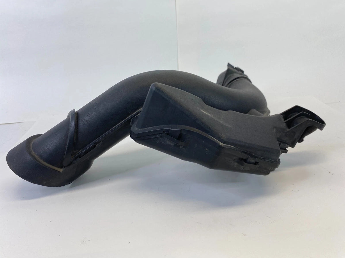 2013-2019 NISSAN SENTRA AIR INTAKE DUCT RESONATOR TUBE HOSE ASSEMBLY FRONT 3RC22