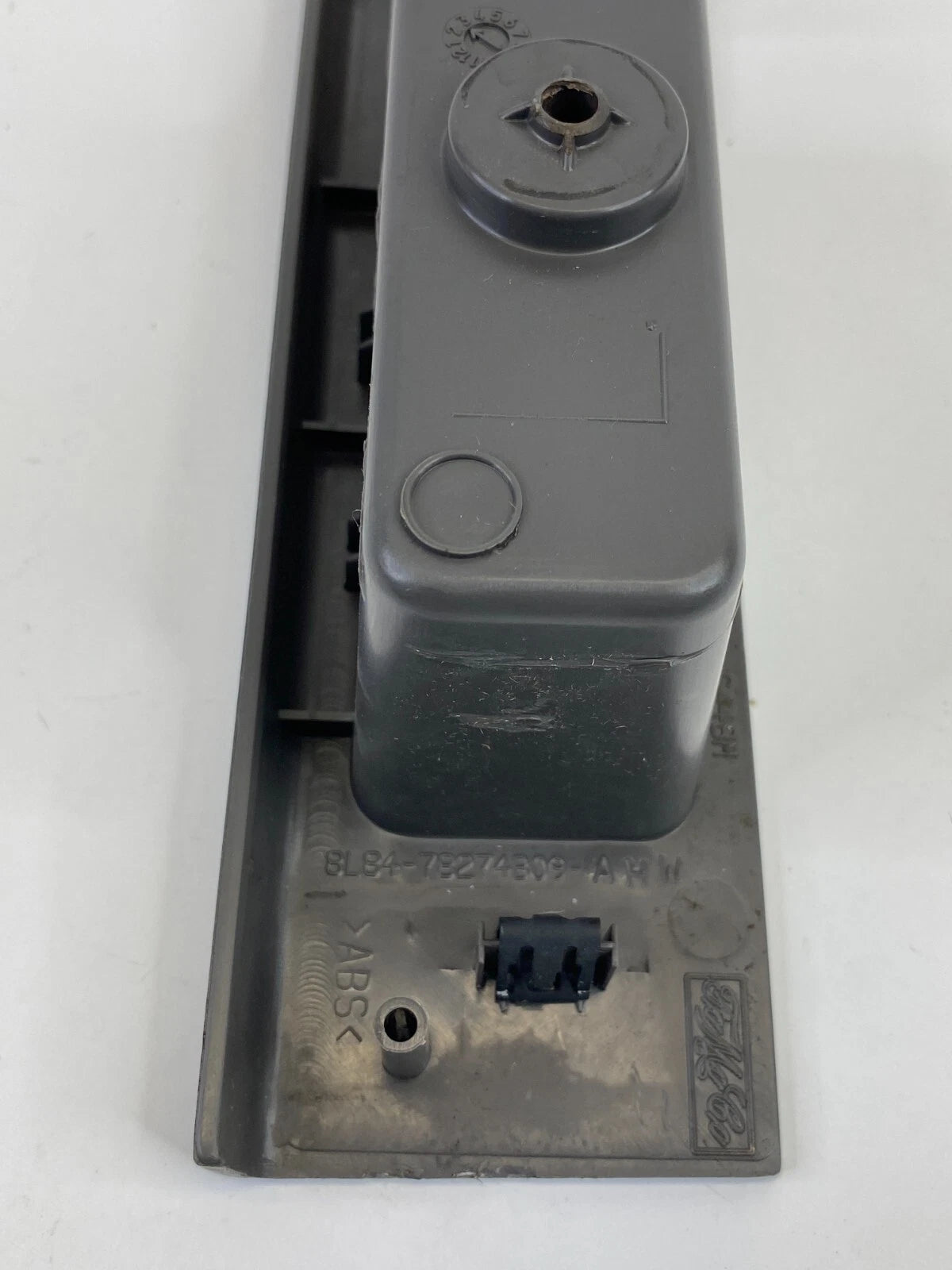 08-12 FORD ESCAPE REAR LEFT DOOR WINDOW SWITCH COVER BEZEL 8L84-78274809-AHW OEM