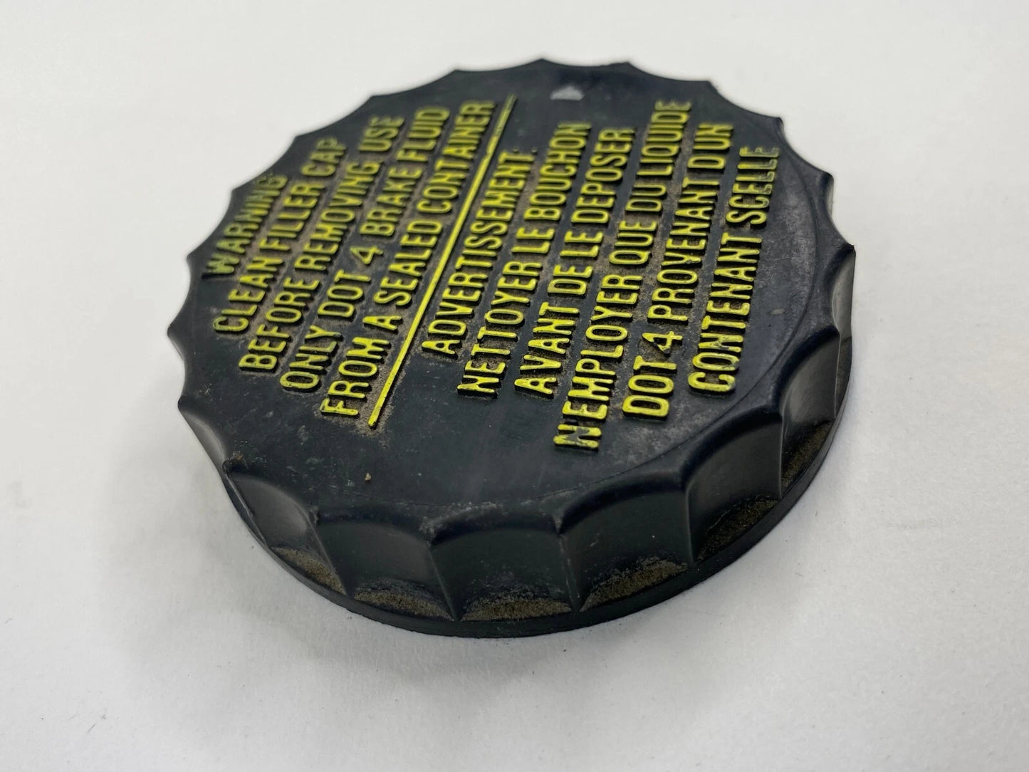 2013-2019 FORD TAURUS FLEX MASTER BRAKE CYLINDER FLUID RESERVOIR CAP OEM