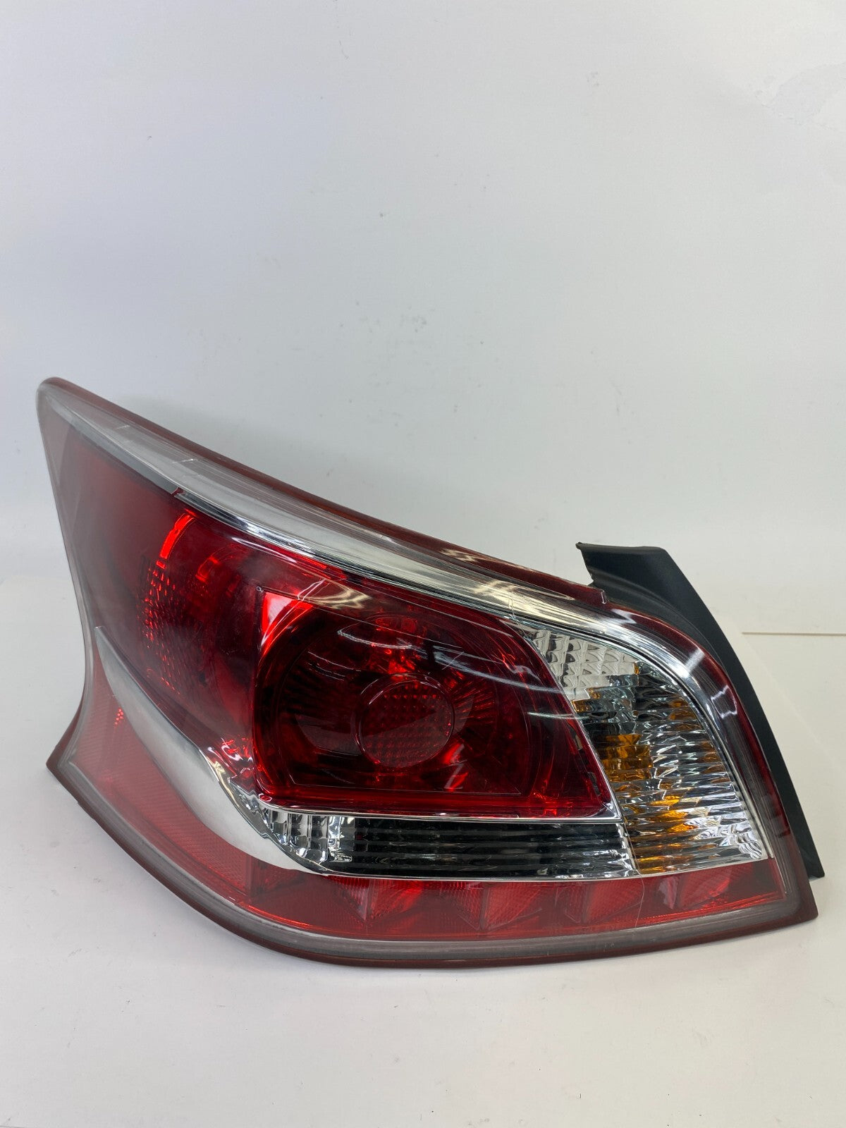 13 14 Nissan Altima Left Tail Light Taillight w/o Led Aftermarket DS722-B000L