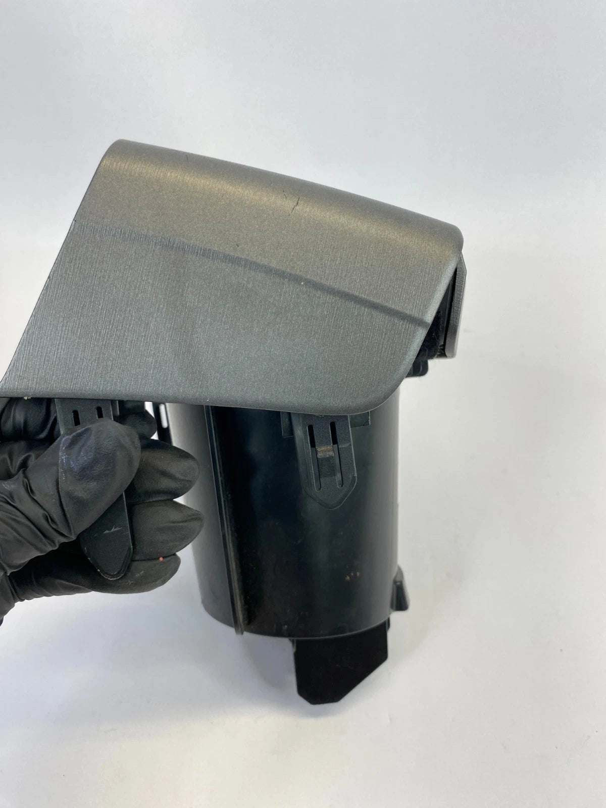 2012-2015 TOYOTA PRIUS CENTER CONSOLE CUP HOLDER ASSEMBLY 55630-47030 OEM