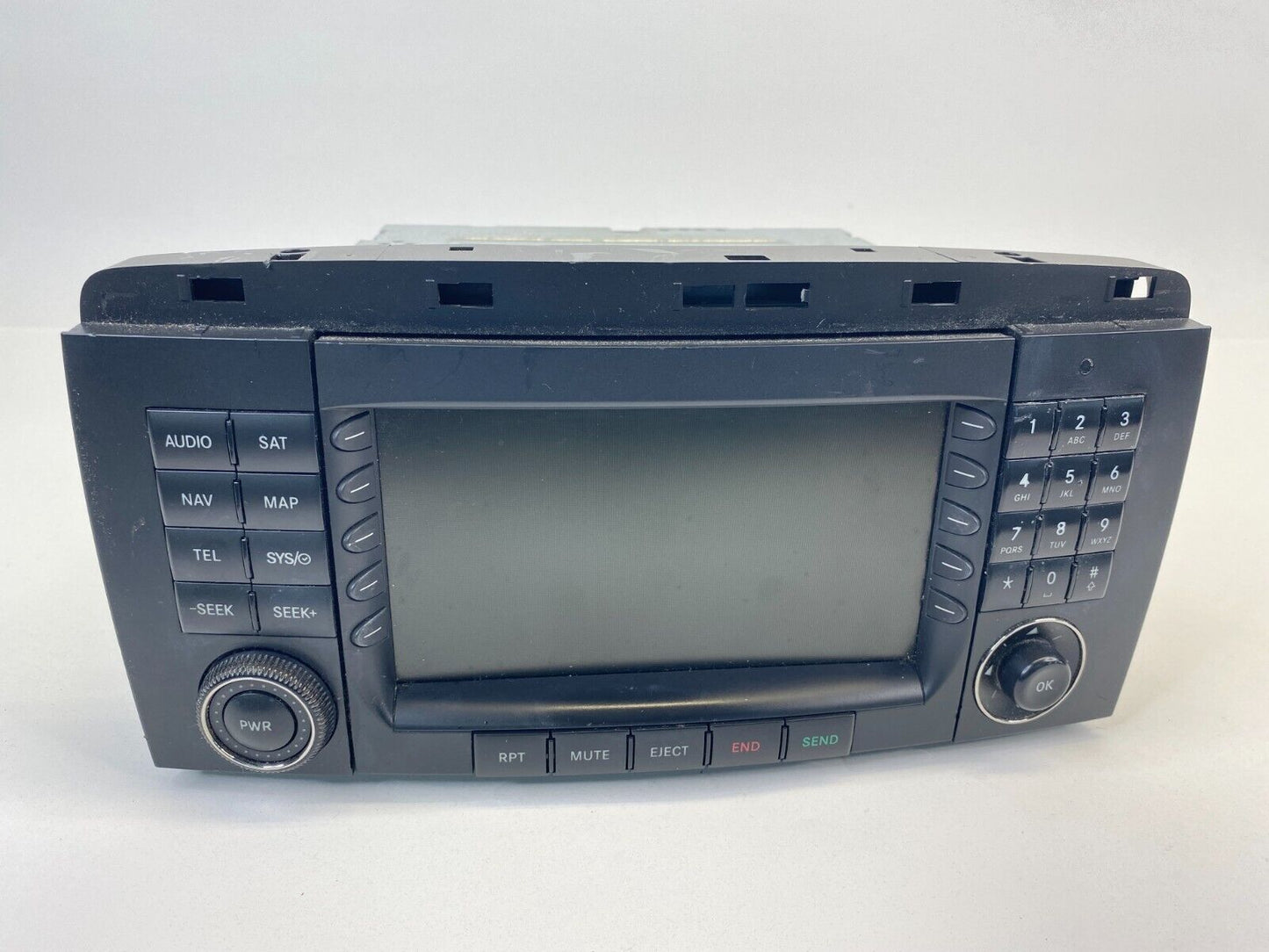 2008-2010 Mercedes-Benz R 350 AM FM Radio Navigation Receiver Screen A2518704589