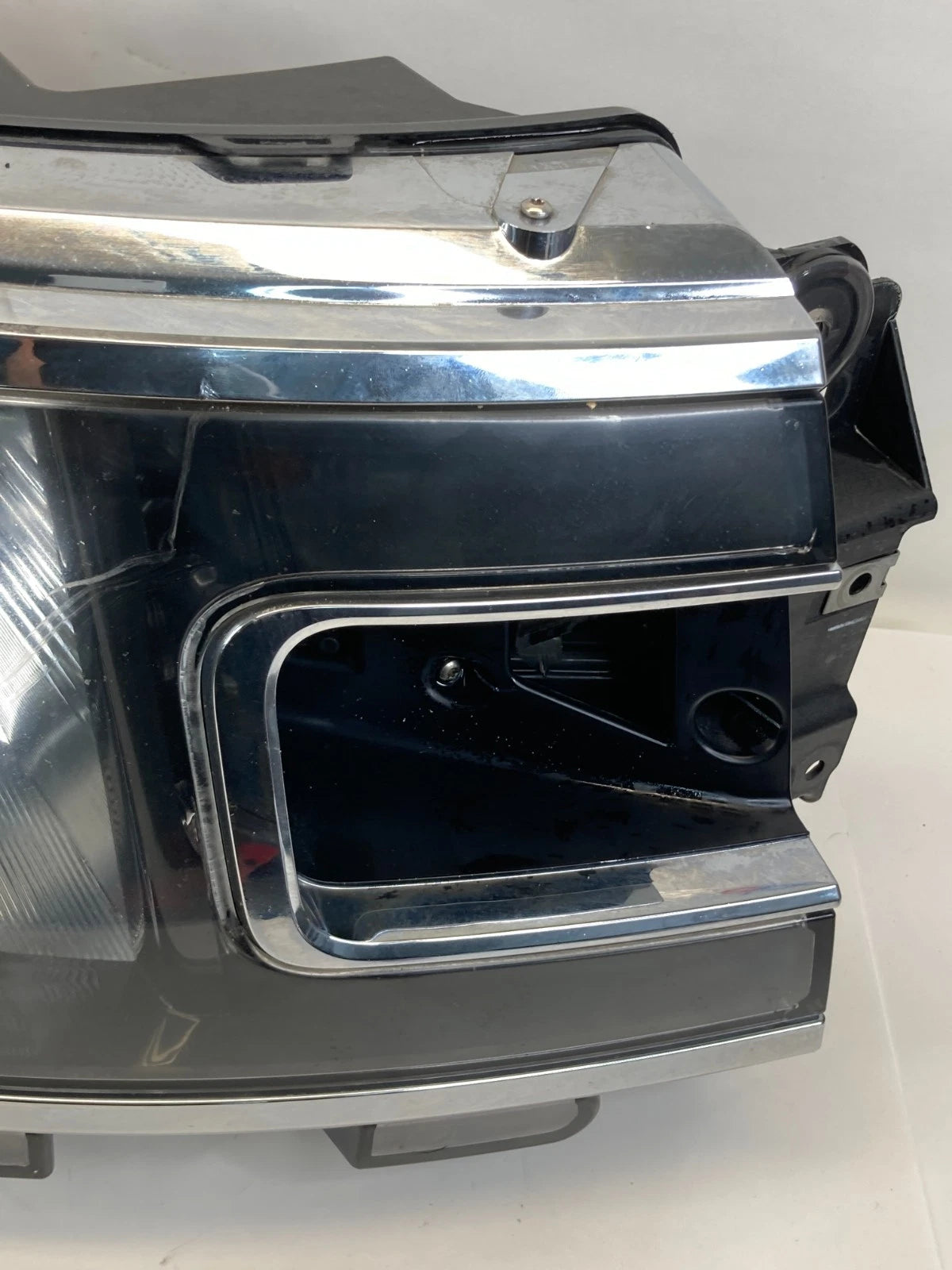 2013-2019 Ford Flex Front Right FR RH Halogen Headlight Headlamp DA83-13005 OEM