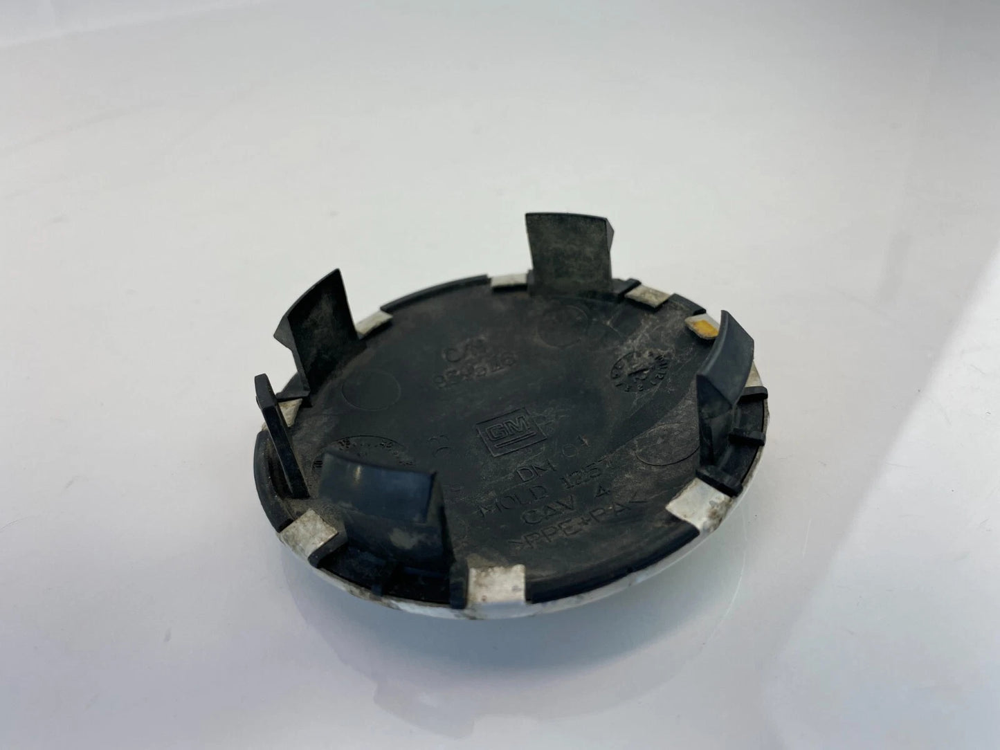 09-12 CHEVROLET CHEVY TRAVERSE WHEEL HUB CAP CENTER CAP COVER 9595116 OEM
