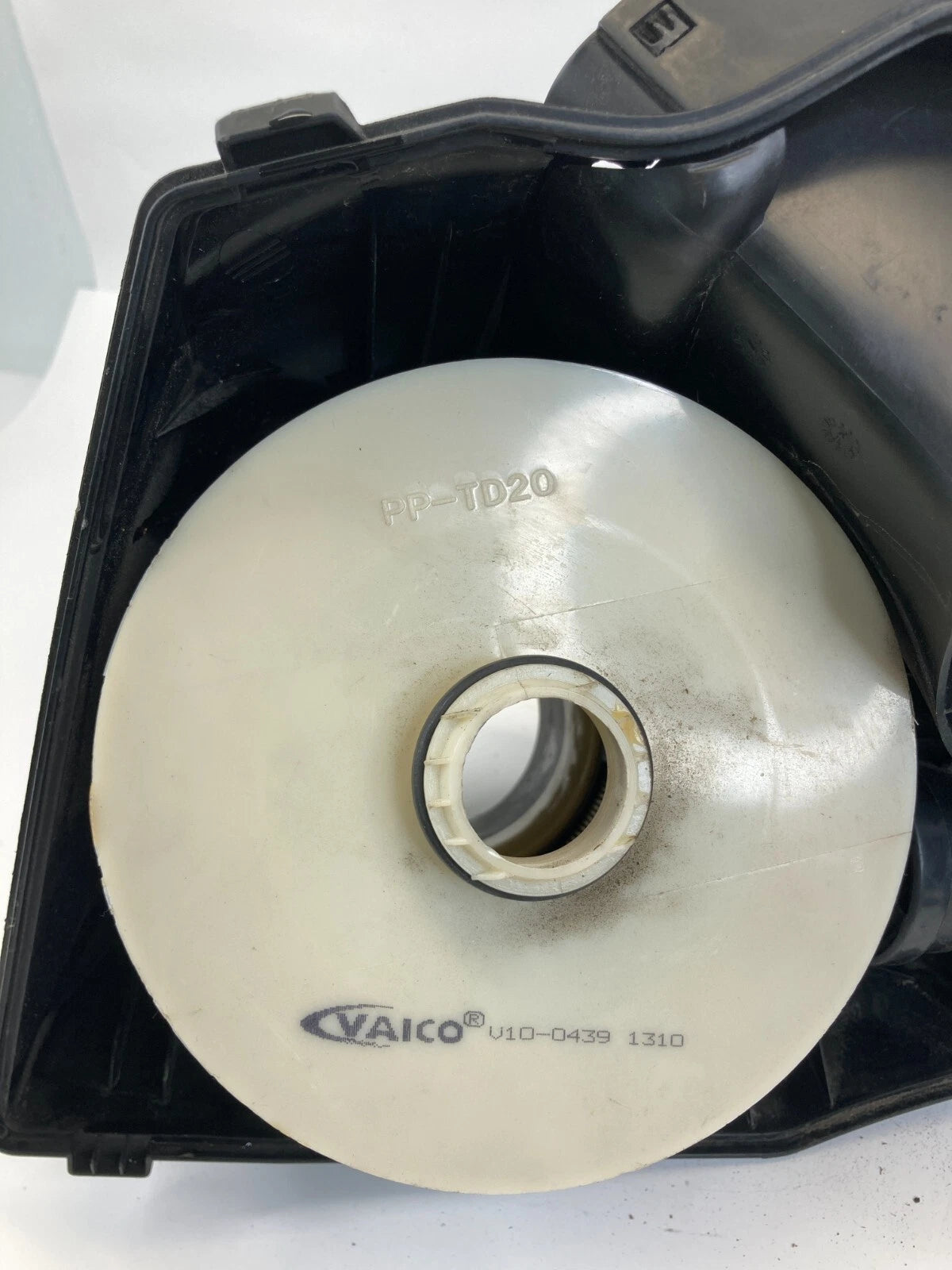 06-11 AUDI A6 05-08 A6 QUATTRO 3.2L AIR INTAKE CLEANER FILTER BOX HOUSING COVER