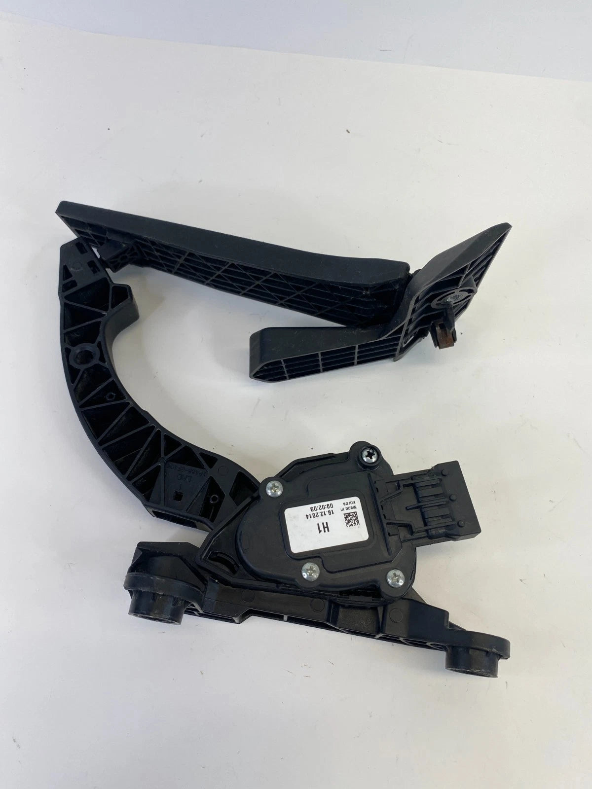 2015-2019 Hyundai Sonata 2.4L L4 DOHC 16V Gas Accelerator Pedal Sensor Assy OEM