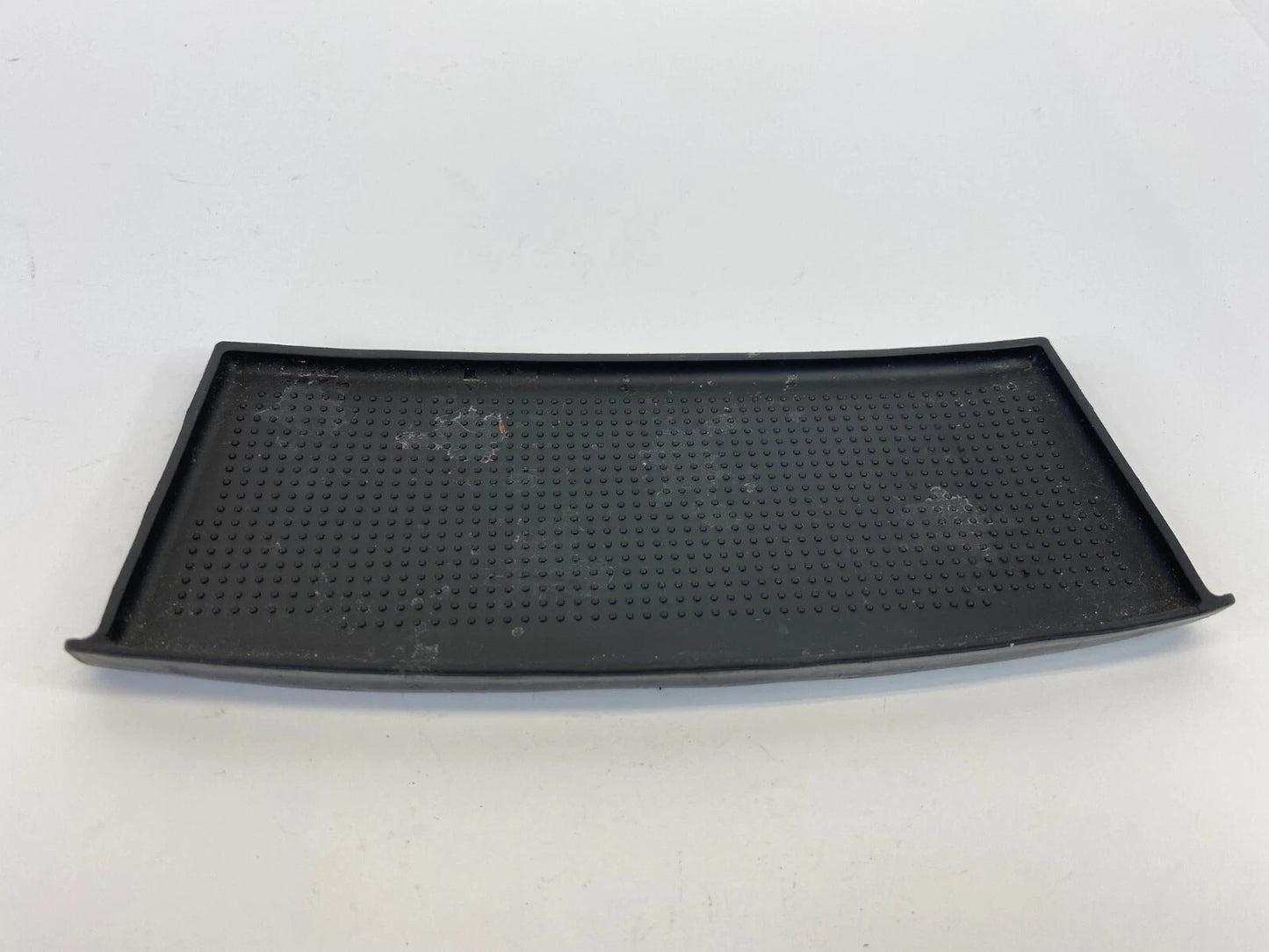 2002-2007 SATURN VUE CENTER CONSOLE INSERT RUBBER MAT LINER 52686 OEM