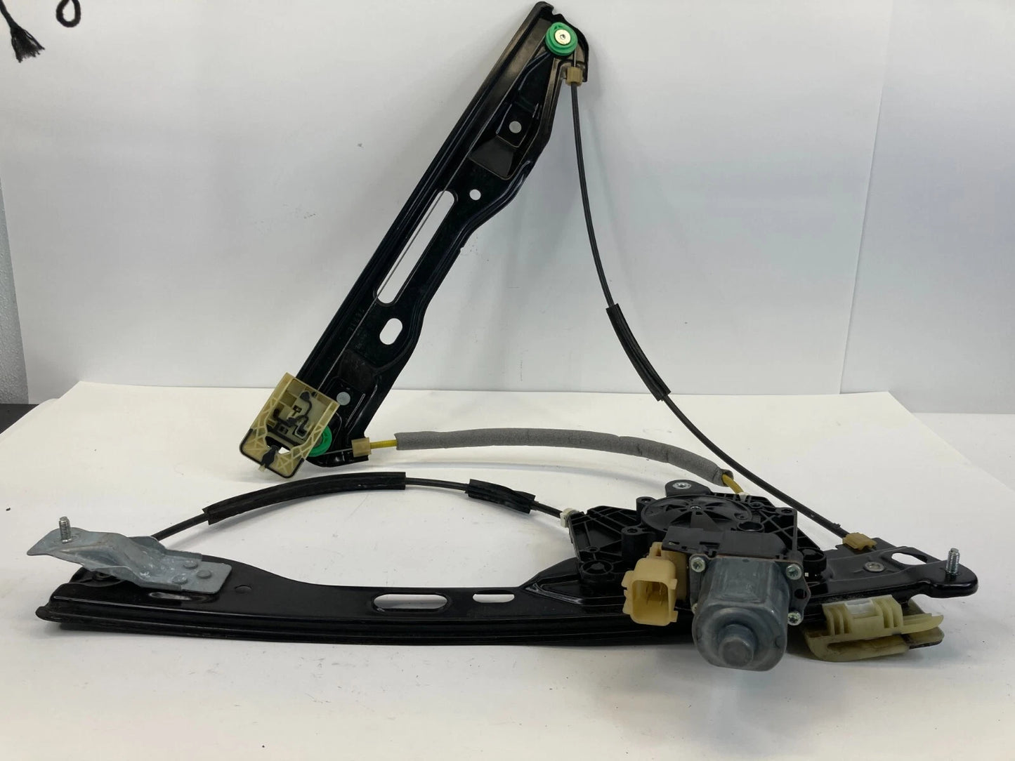 2013-2020 FORD FUSION FRONT LEFT DRIVER DOOR WINDOW MOTOR W/ REGULATOR C11226101