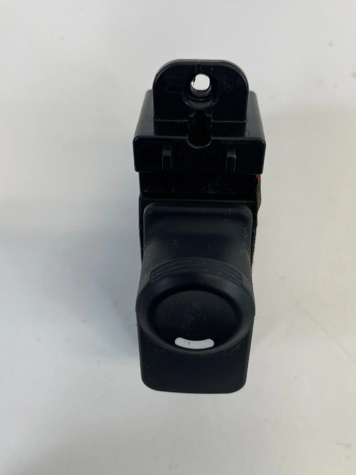 13-17 HYUNDAI ACCENT REAR RIGHT SIDE DOOR POWER WINDOW CONTROL SWITCH 935811R001
