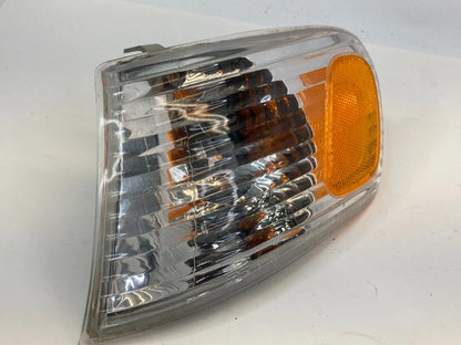 2001 2002 TOYOTA COROLLA FRONT LEFT DRIVER CORNER PARK TURN SIGNAL LIGHT LAMP