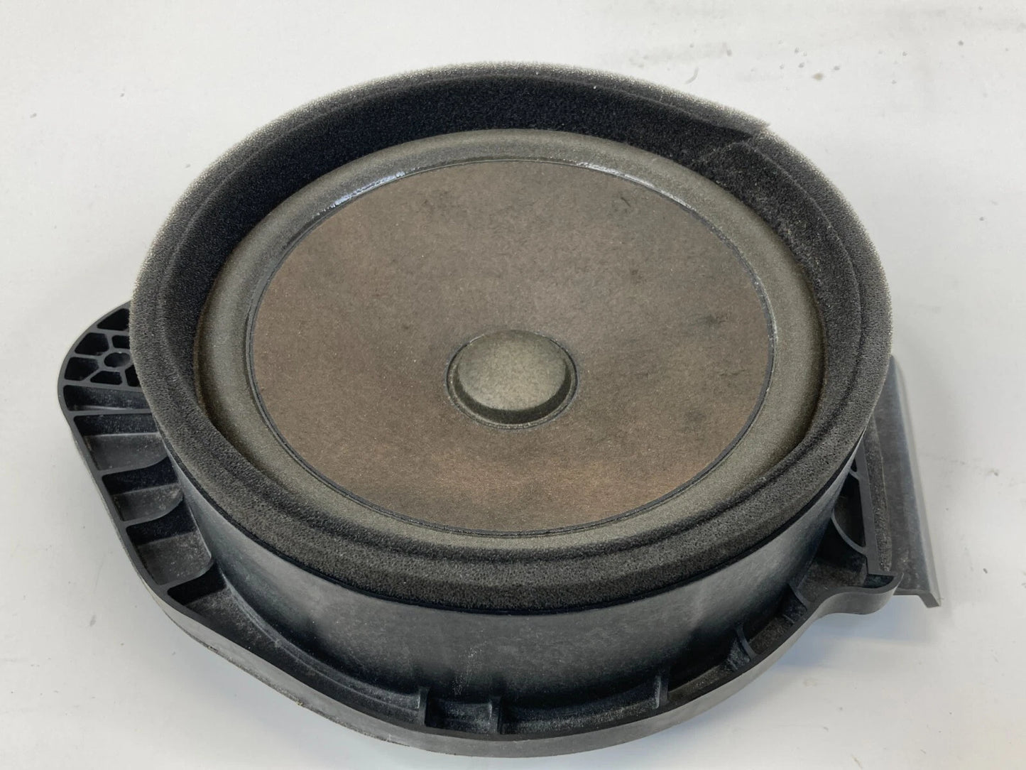 2013-2015 CHEVROLET MALIBU FRONT LEFT SIDE DOOR AUDIO SYSTEM SPEAKER ASSY OEM