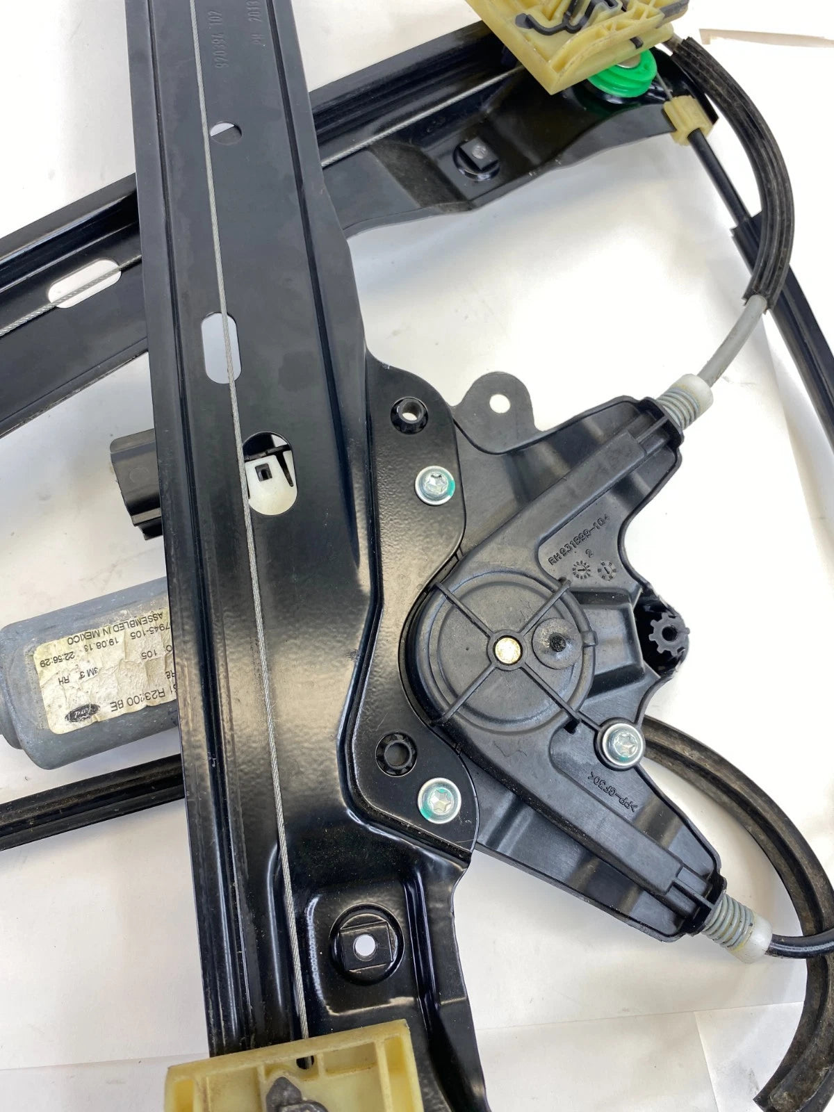 13-18 FORD C-MAX FRONT RIGHT SIDE DOOR WINDOW REGULATOR W/ MOTOR DM51-R23200-BE