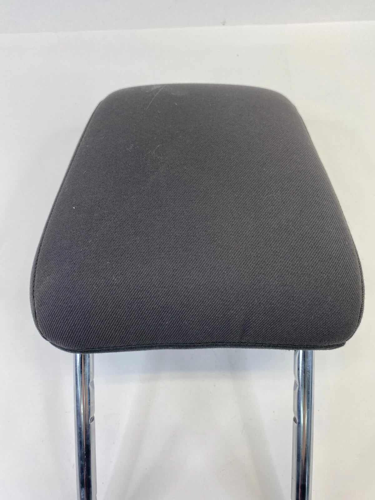 2014-2019 FORD FIESTA FRONT LEFT DRIVER SIDE SEAT HEADREST HEAD REST OEM