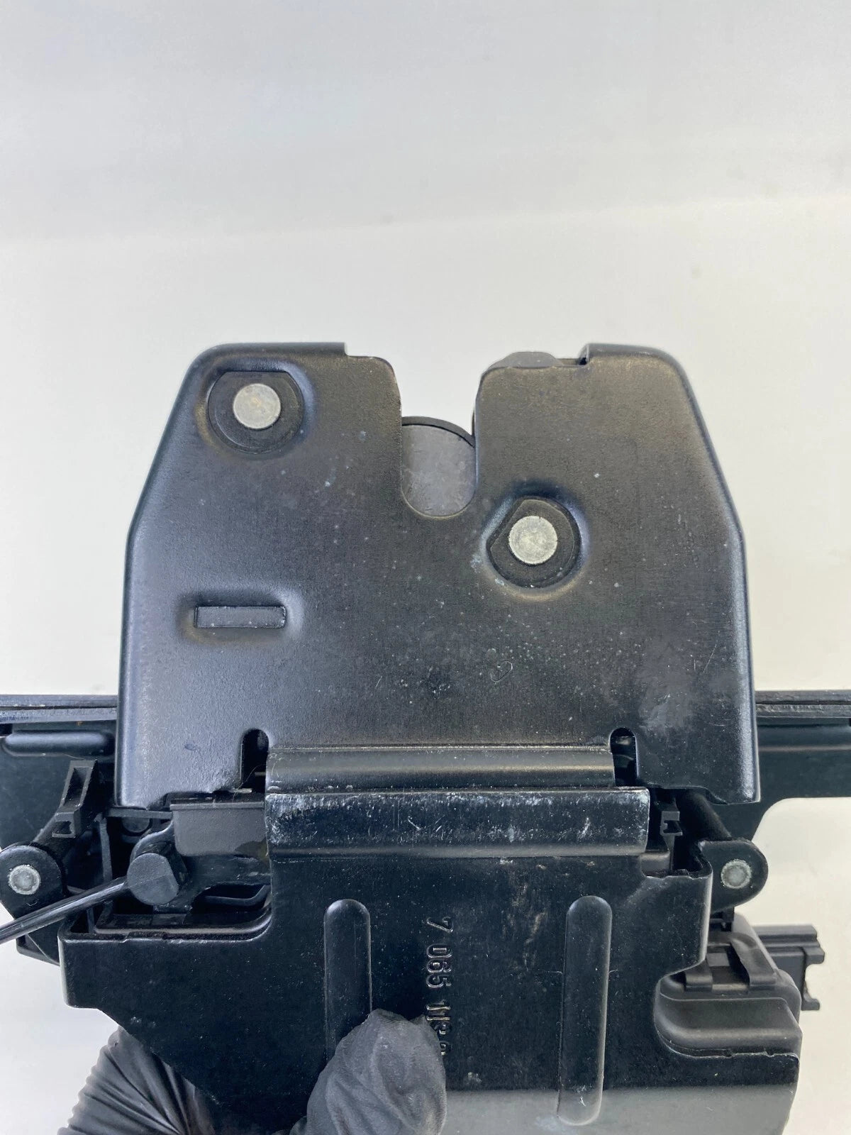 2003-2012 LAND ROVER RANGE ROVER TRUNK LID TAILGATE LOCK LATCH RELEASE 8408492