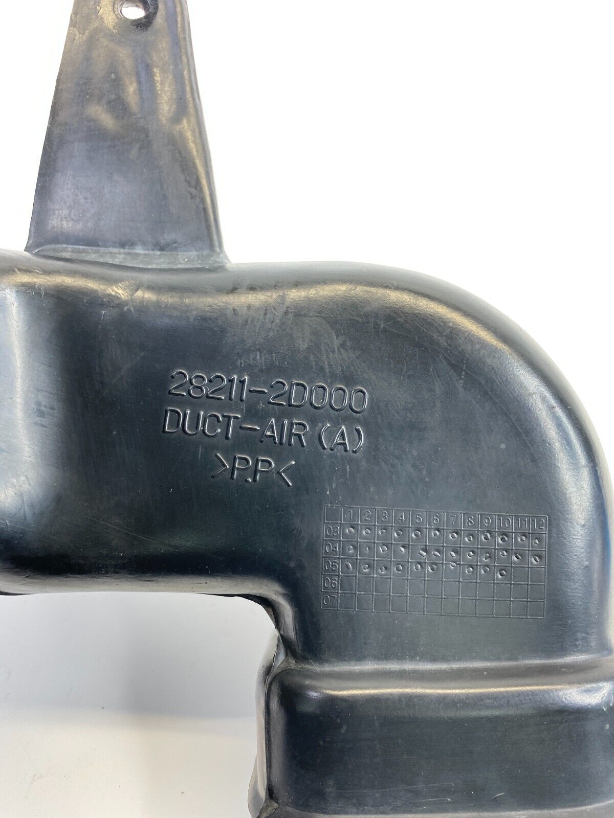 2001-2006 Hyundai Elantra 2.0L L4 Air Intake Hose Duct Tube Pipe 28211-2D000 OEM