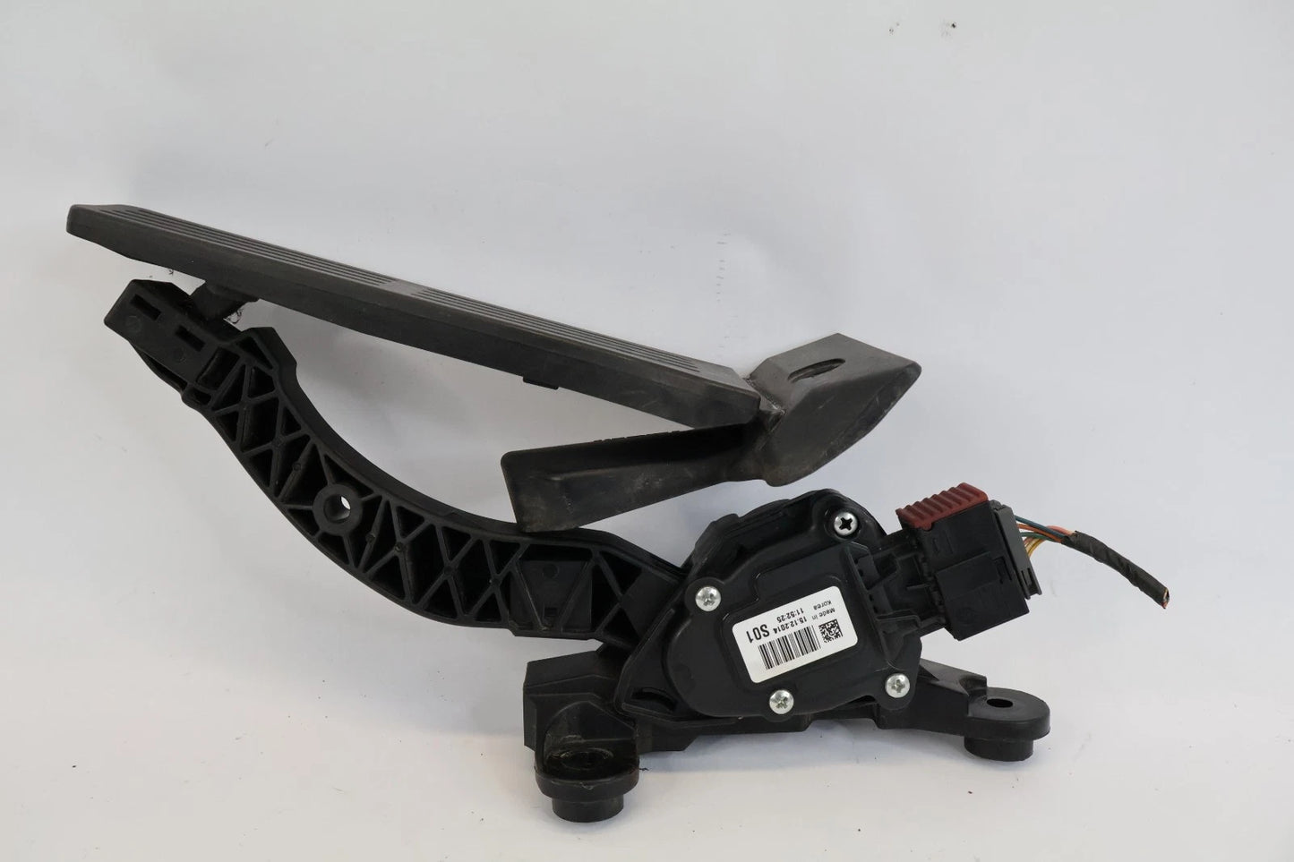 2011-2016 HYUNDAI ELANTRA ACCELERATOR GAS PEDAL SENSOR ASSY 32700-3XXX OEM