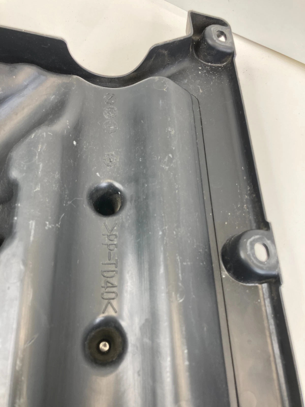 2004-2012 MITSUBISHI GALANT 2.4L ENGINE COVER AIR CLEANER RESONATOR MN156775 OEM