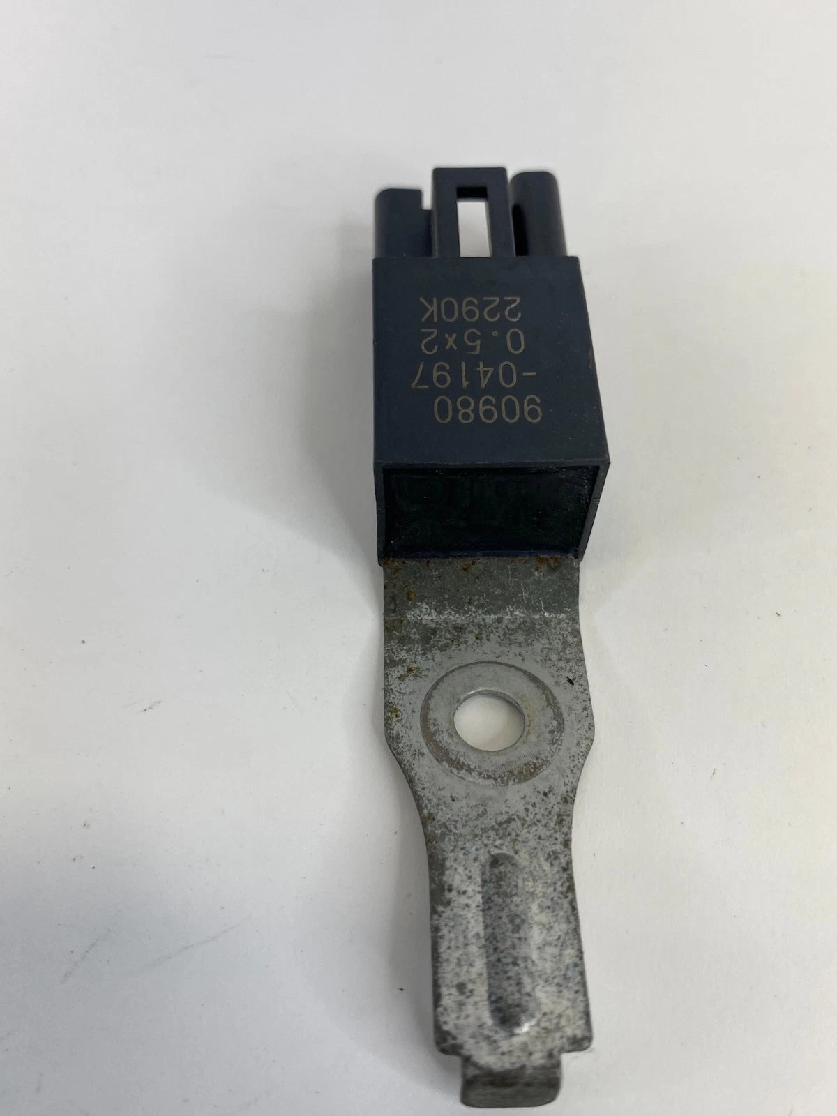 2006-2012 TOYOTA RAV4 RELAY MODULE SENSOR ANTENNA 90980-04197 OEM