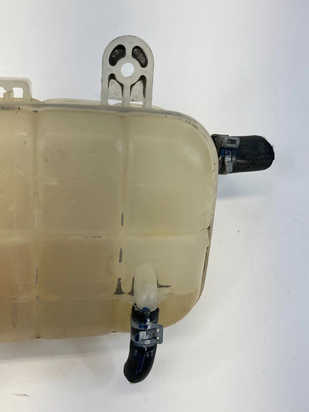 2015-2021 Chevrolet Trax 1.4L Engine Coolant Expansion Reservoir Tank 95269001