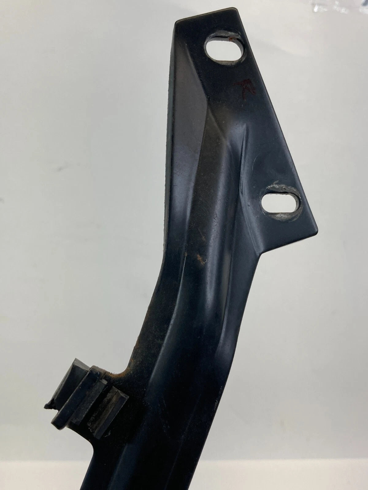 2005 2006 2007 BUICK TERRAZA REAR RIGHT SLIDING DOOR UPPER ROLLER BRACKET OEM