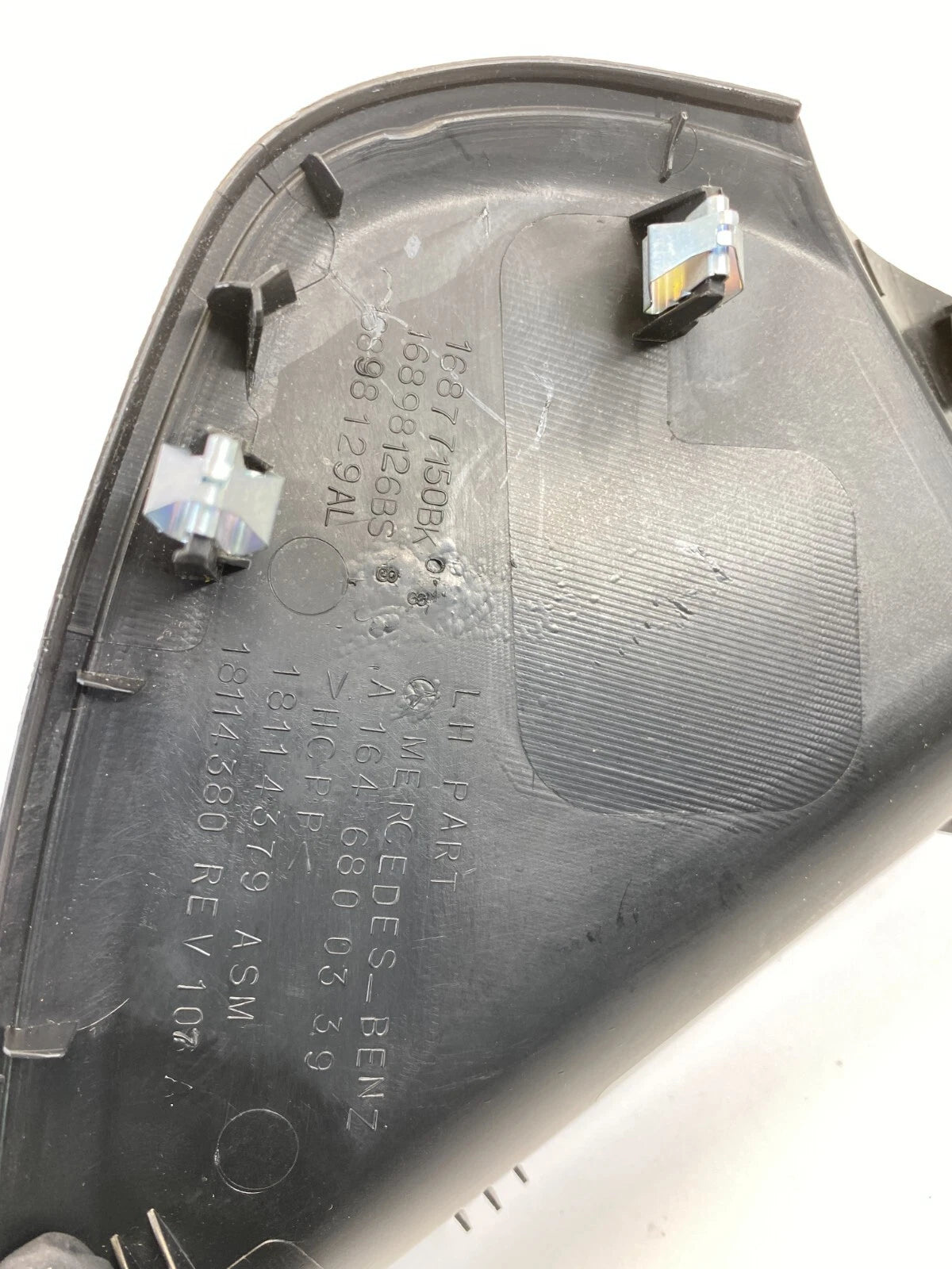 2006-2011 MERCEDES-BENZ ML 350 DASH LEFT SIDE END CAP COVER TRIM A1646800339 OEM