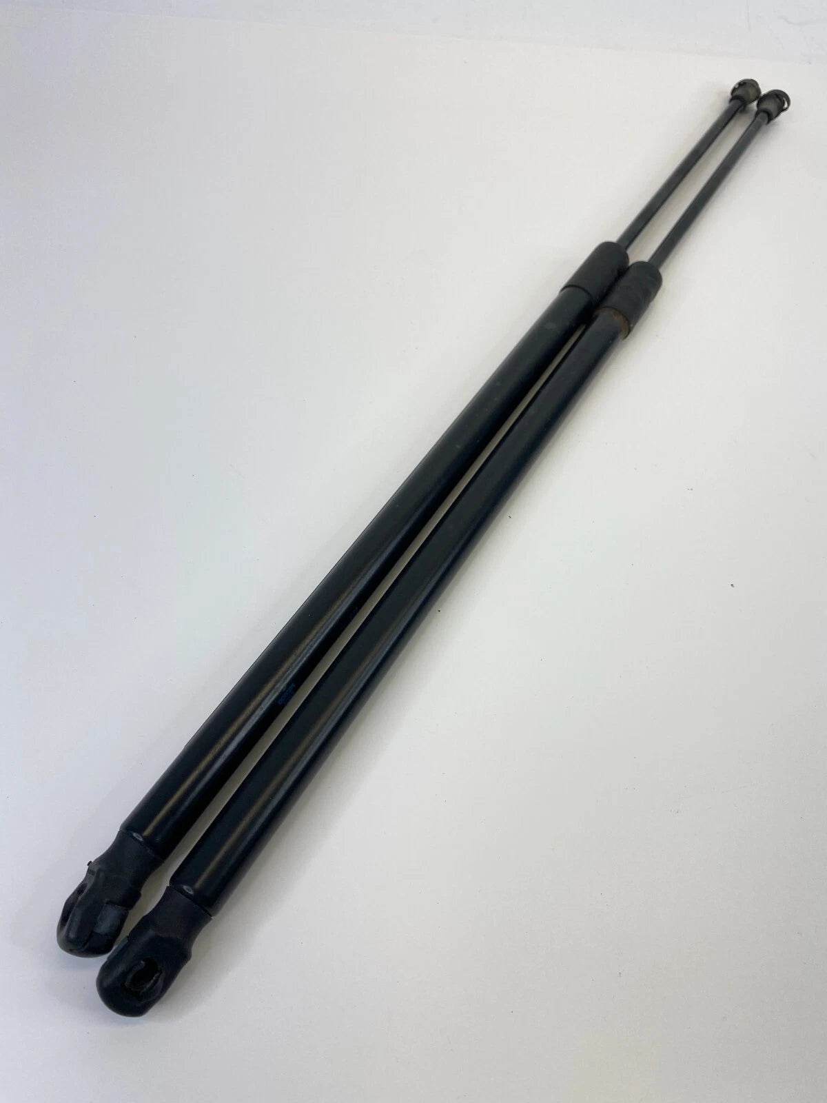12-15 CHEVROLET CAPTIVA SPORT TRUNK LIFTGATE LIFT SUPPORT SHOCK STRUT PAIR SET