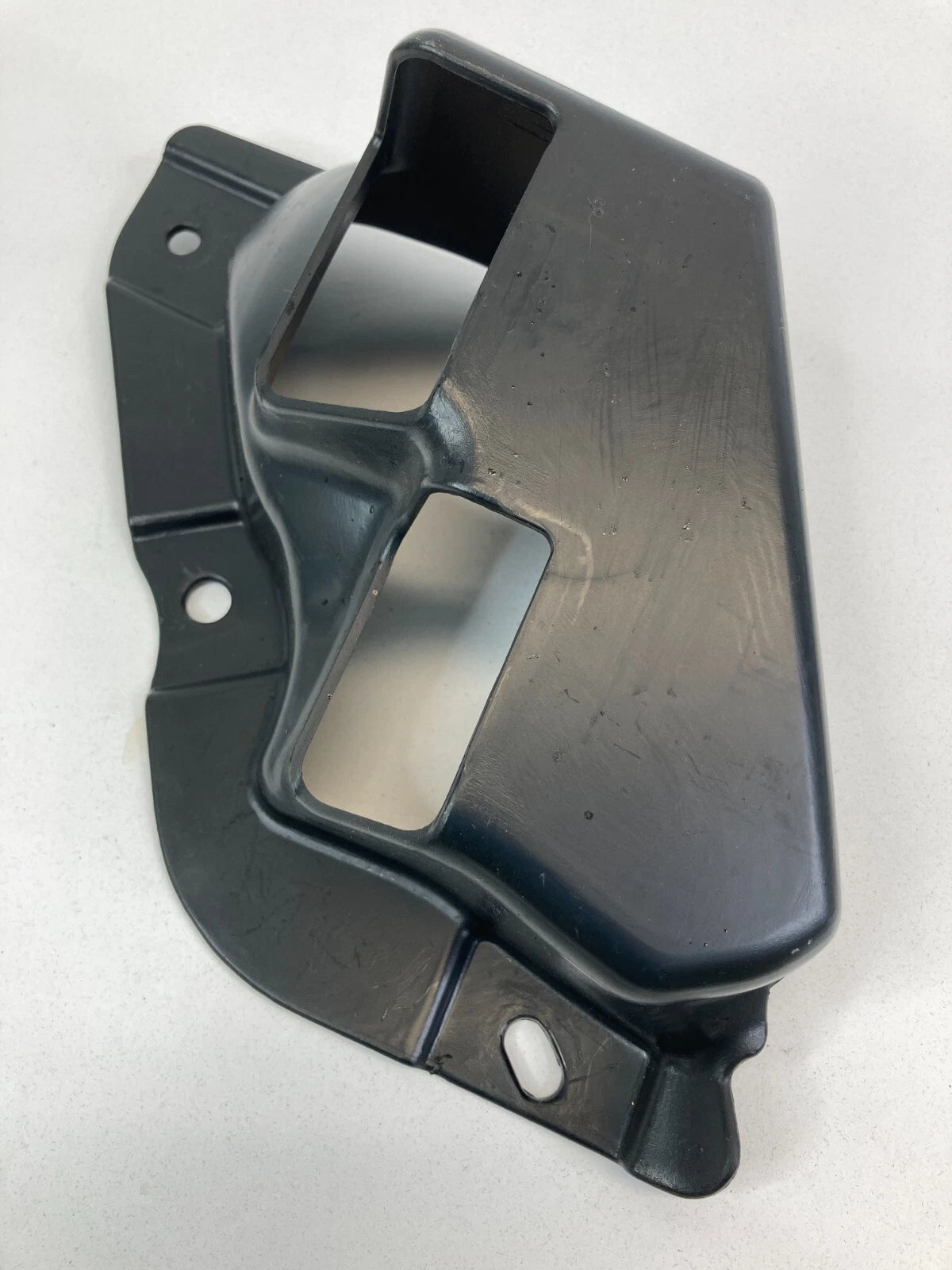07-10 CHRYSLER SEBRING SEDAN REAR RIGHT TAILLIGHT HOUSING COVER 04389920AD OEM