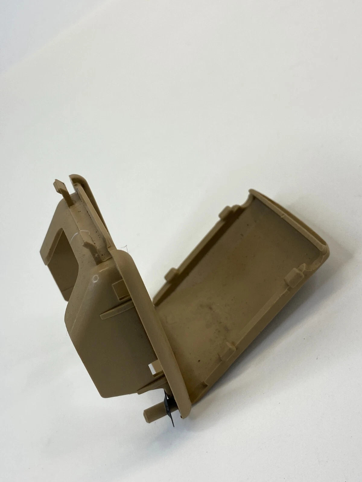 2003-2008 SUBARU FORESTER REAR SEAT ANCHOR CHILD COVER TOP TETHER OEM