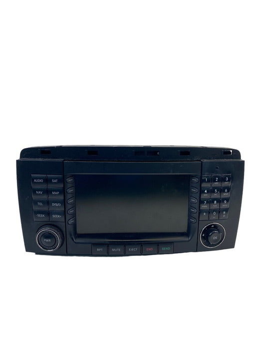 2008-2010 Mercedes-Benz R 350 AM FM Radio Navigation Receiver Screen A2518704589