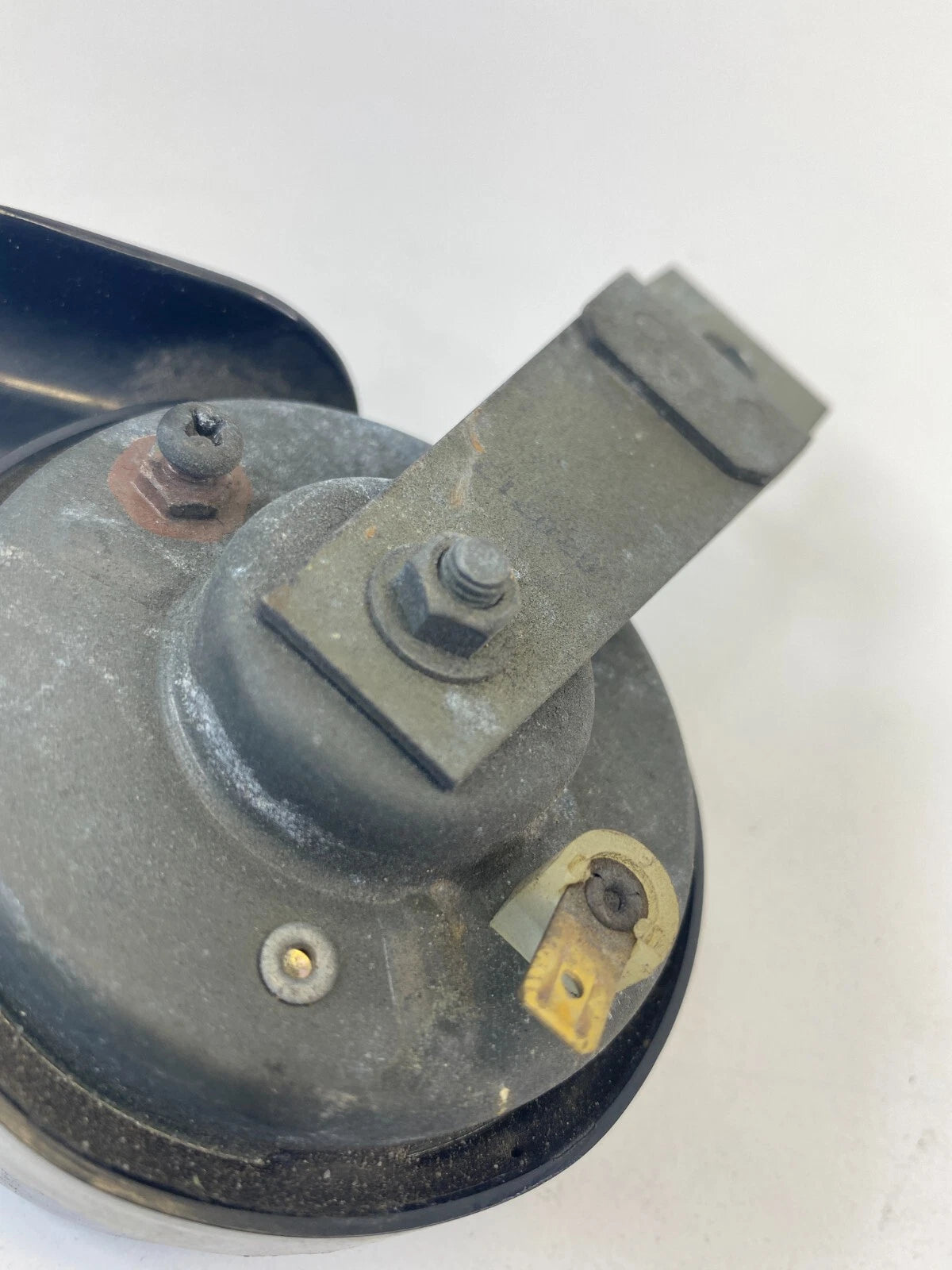 97 98 99 00 01 02 03 INFINITI QX4 HIGH HORN NOTE SIGNAL ALARM SIREN E9004035 OEM