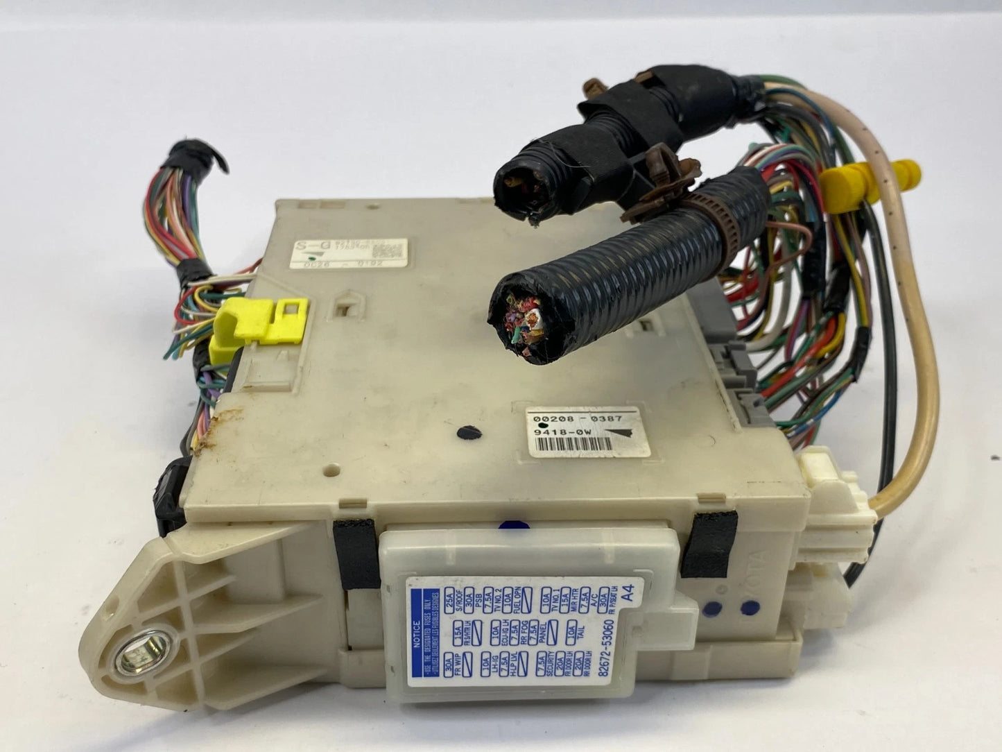 2010-2013 LEXUS IS250 IS350 2.5L LEFT FUSE BOX RELAY JUNCTION 82730-53051 OEM