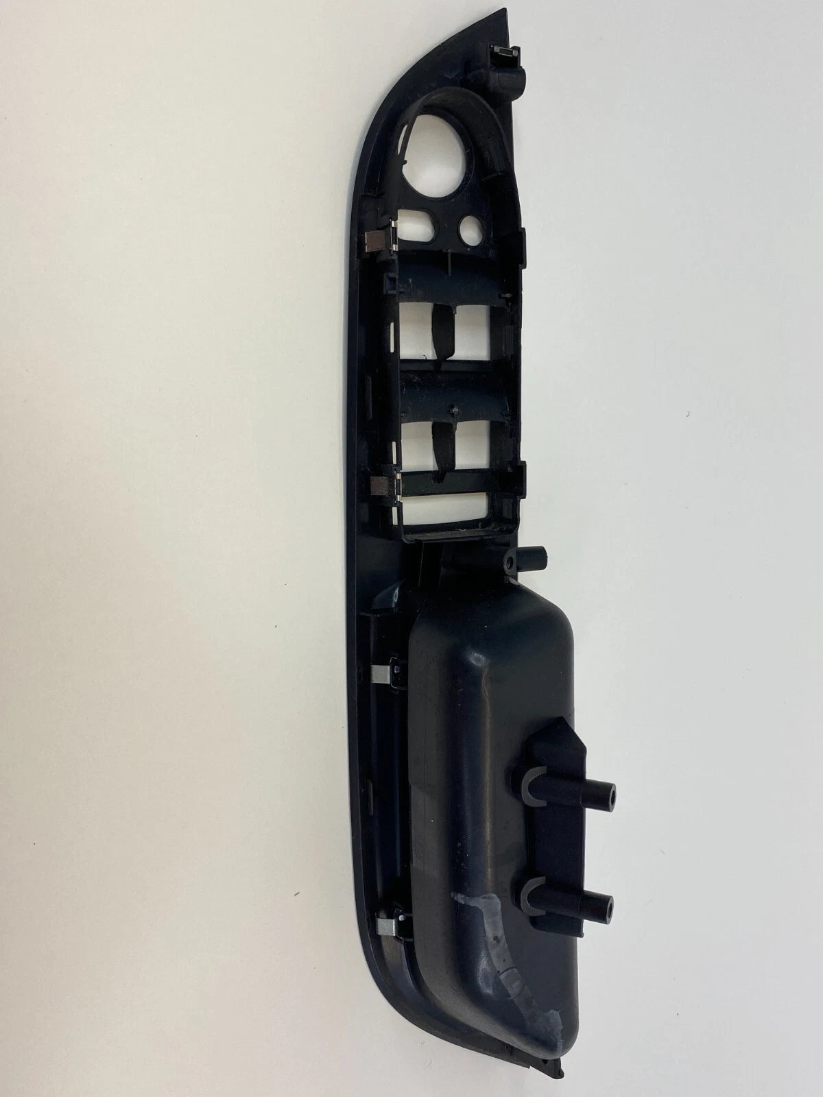 2008-2010 BMW 550I FRONT LEFT PULL HANDLE MASTER WINDOW SWITCH BEZEL 1390124-SW