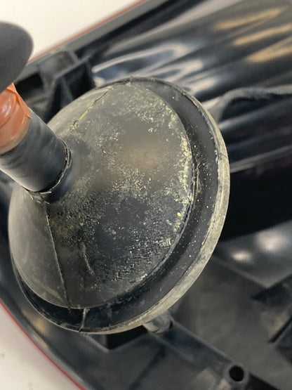 02 03 04 05 Ford Explorer Rear Left RR LH Side Tail Light Taillight Lamp OEM